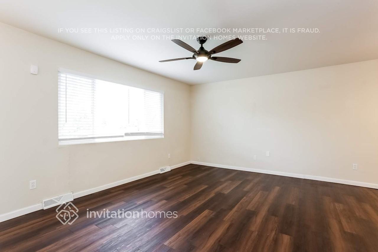 432 S Victor Way - Photo 3 of 14