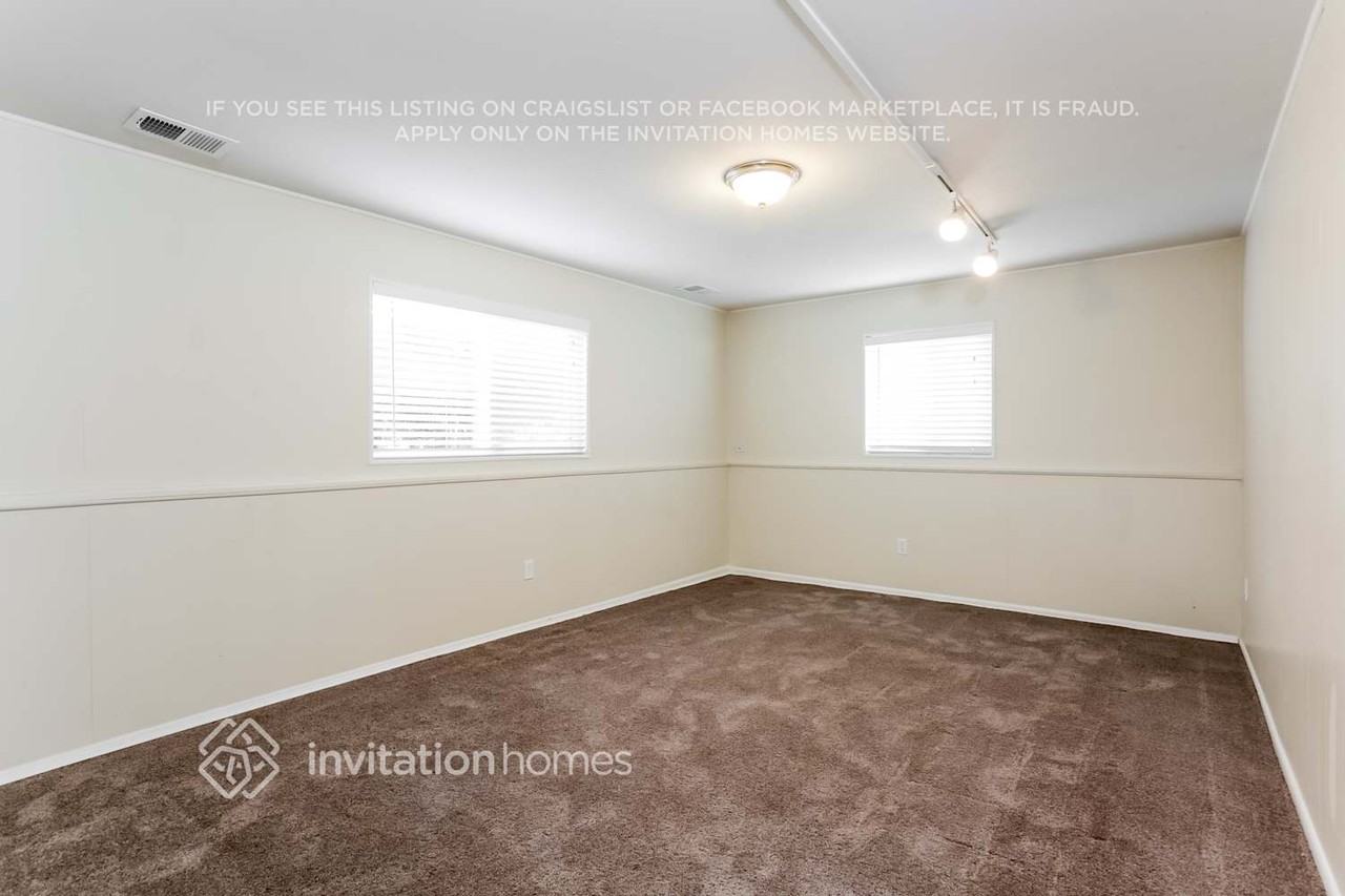 432 S Victor Way - Photo 7 of 14