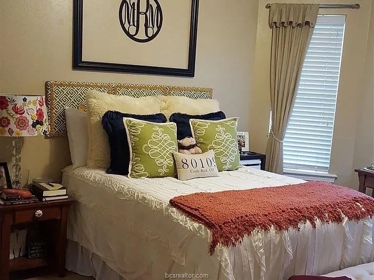 2400 Trace Mdws - Photo 4 of 8