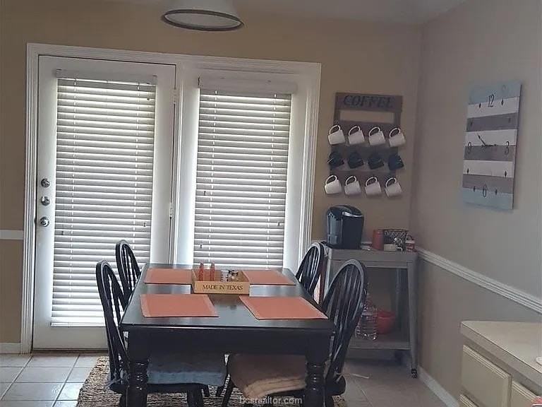 2400 Trace Mdws - Photo 7 of 8