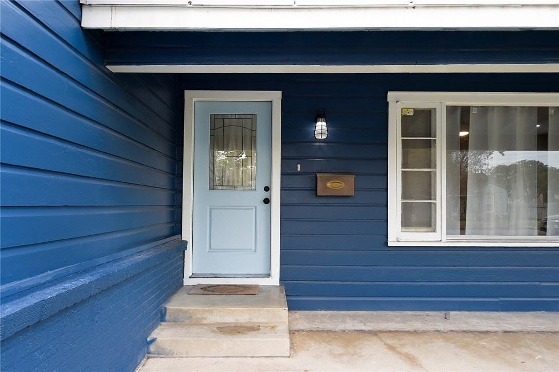 634 Mccall St - Photo 4 of 34