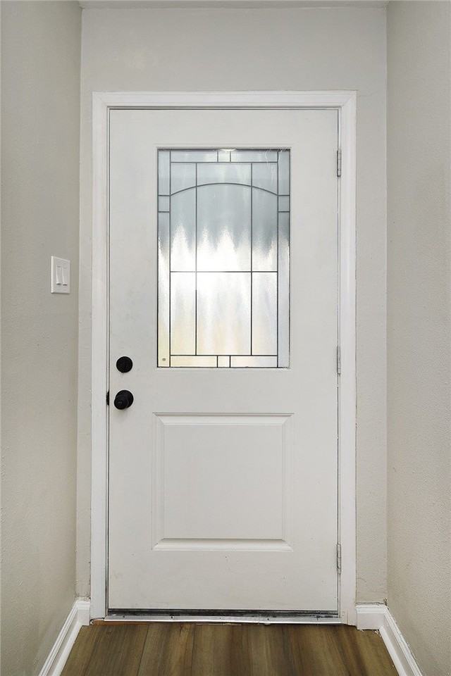 634 Mccall St - Photo 5 of 34