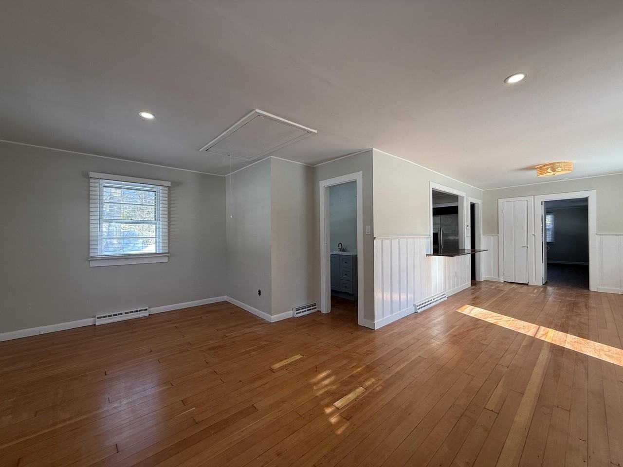 2 Cochituate Rd - Photo 3 of 19