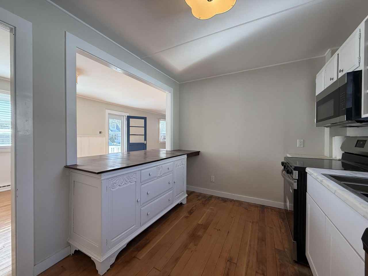 2 Cochituate Rd - Photo 7 of 19