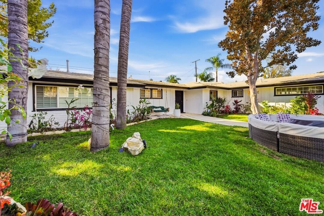 22428 Victory Blvd - Photo 2 of 50