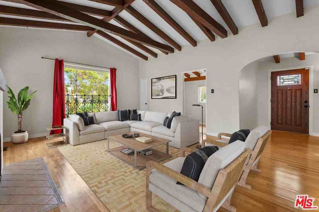 8871 Gibson St - Photo 6 of 34