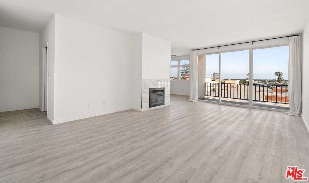 900 Euclid St Apt 404 #404 - Photo 3 of 16