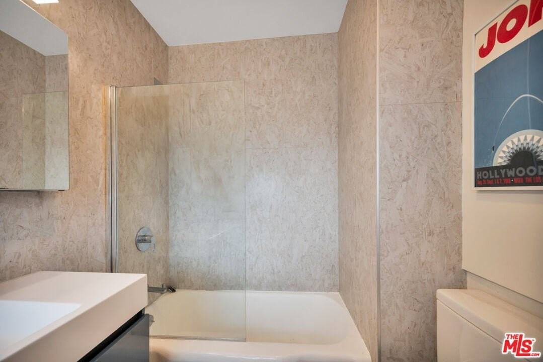 380 Tamarac Dr - Photo 7 of 19