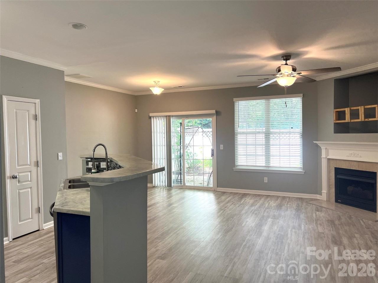 8378 Chaceview Ct - Photo 3 of 15