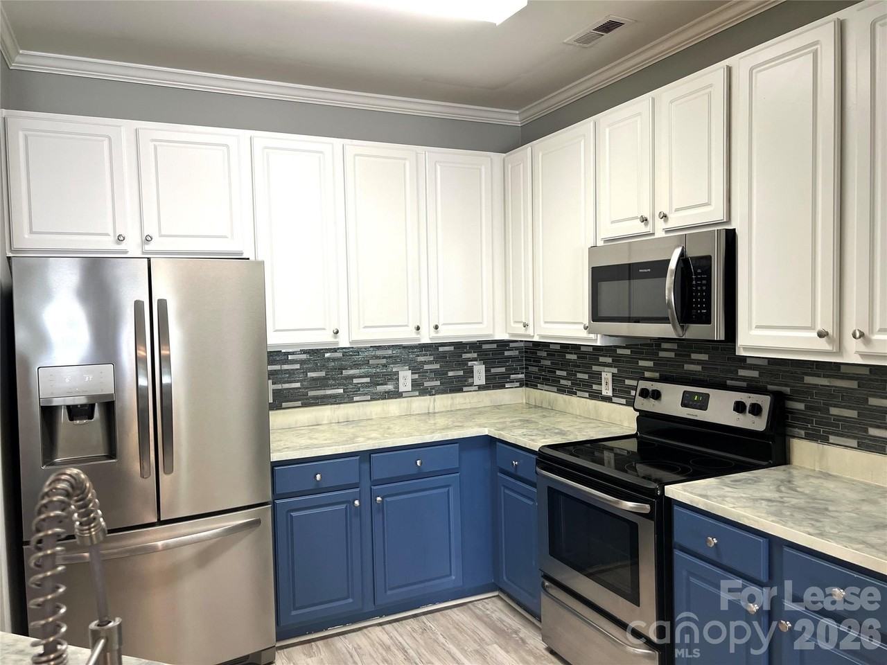 8378 Chaceview Ct - Photo 6 of 15