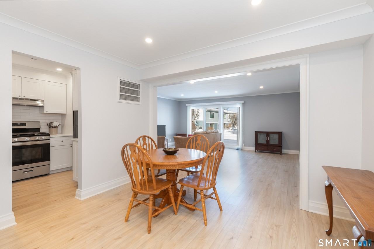 13 Quincy Close Unit 13 #13 - Photo 6 of 28