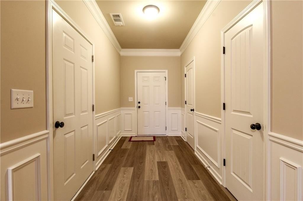 606 Oakside Pl - Photo 4 of 33