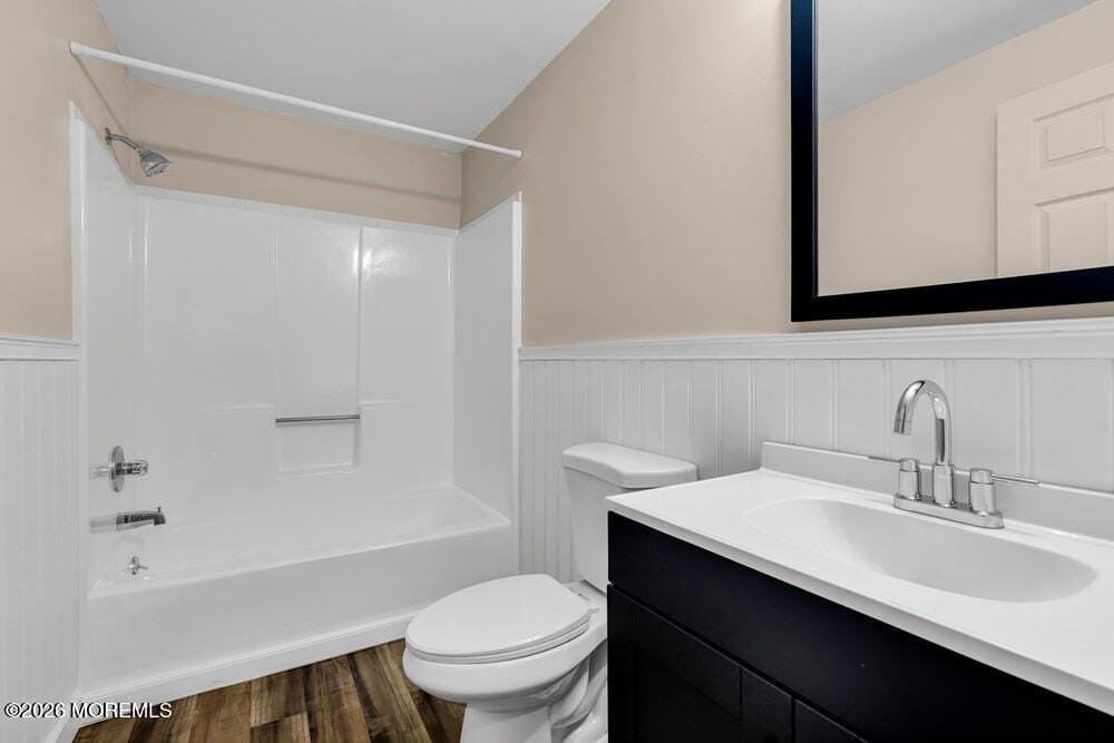 403 14th Ave #B - Photo 5 of 18