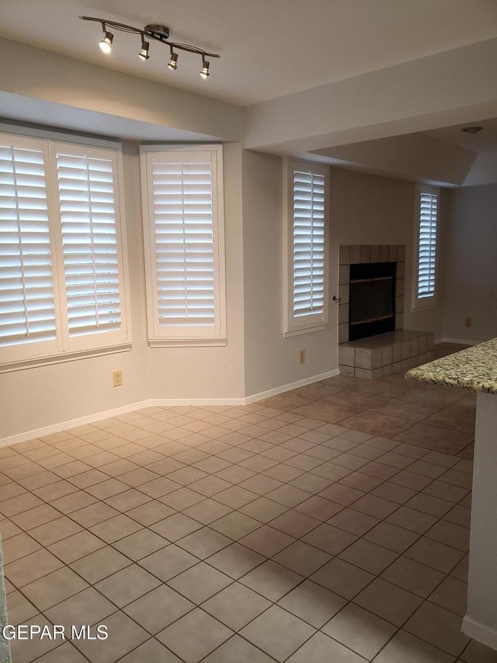 4365 Loma De Oro Dr - Photo 5 of 30