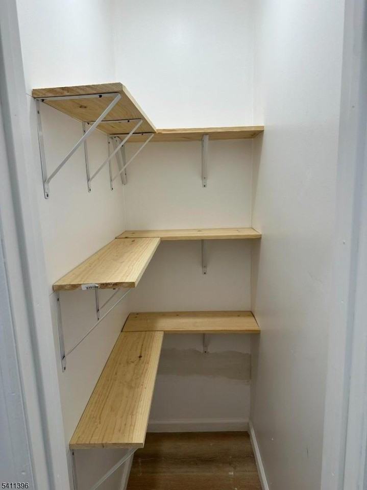 106 Mill St - Photo 5 of 14