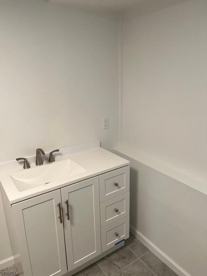 4 Delmont Rd #C - Photo 3 of 9