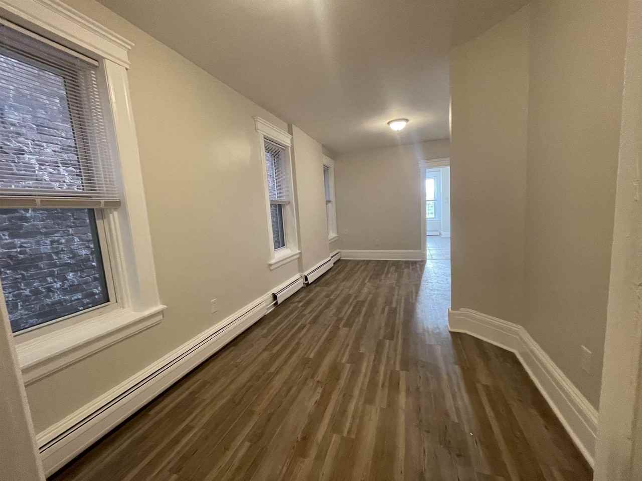 13 Jefferson Ave #5 - Photo 2 of 21