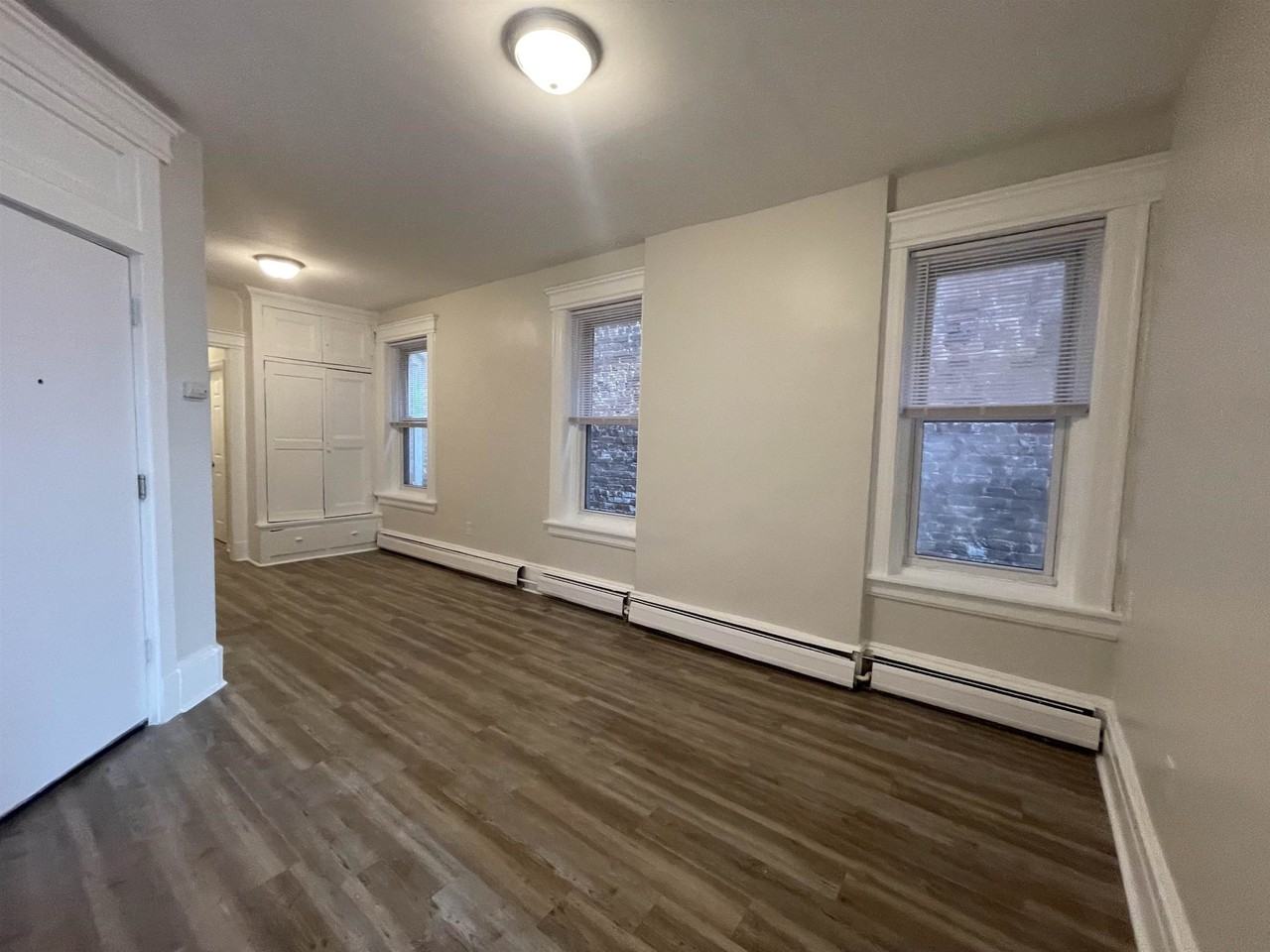 13 Jefferson Ave #5 - Photo 3 of 21