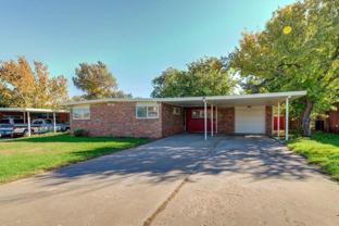 2407 46th St - Photo 1 of 1