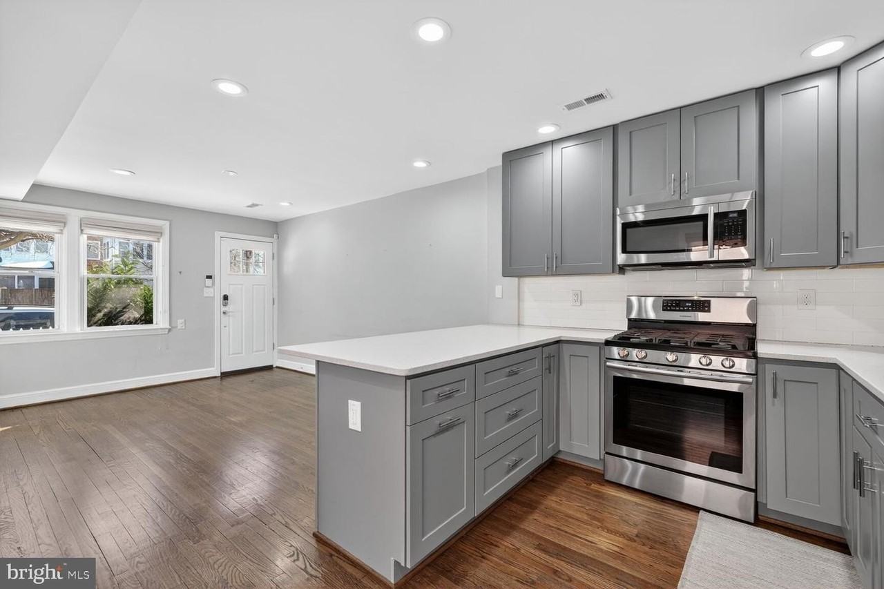 124 Baggett Pl - Photo 7 of 24