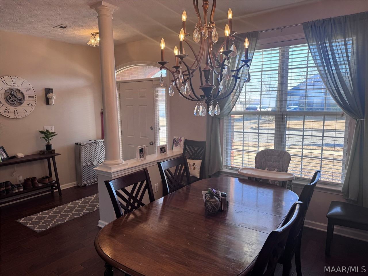 Grayson Grove Ct - Photo 4 of 35