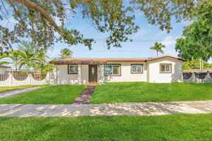 featured image of 2901 Sw 92nd Ave #0