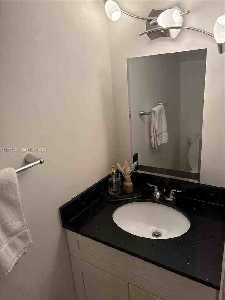 10095 Sw 77th Ct #10095 - Photo 3 of 16