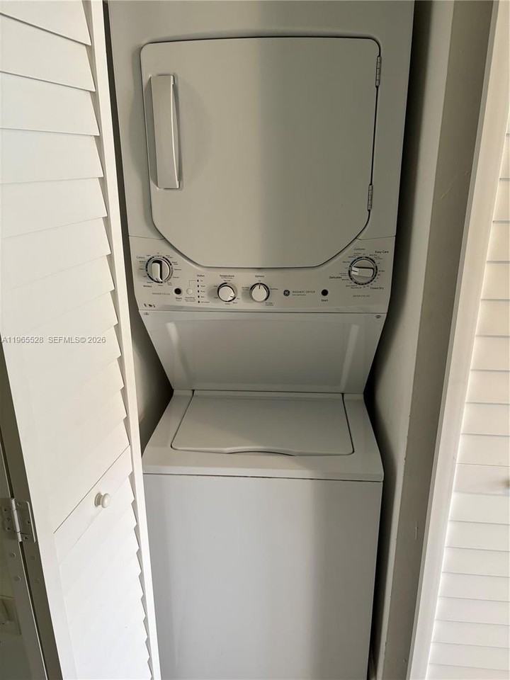 10095 Sw 77th Ct #10095 - Photo 6 of 16