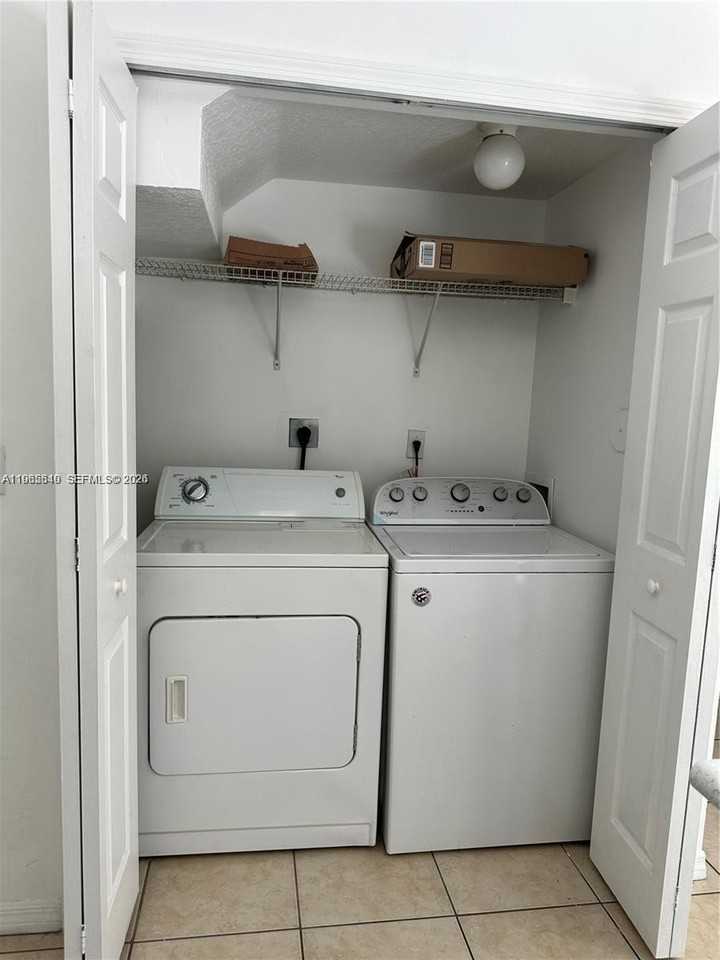 3085 Se 17th Ave #3085 - Photo 6 of 12