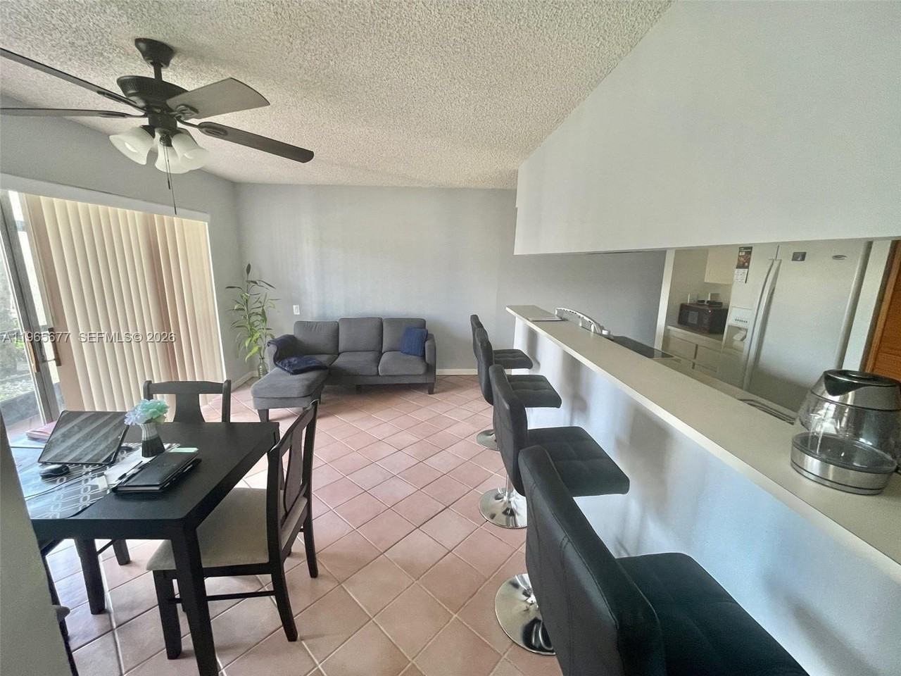 5200 Ne 6th Ave #A - Photo 5 of 13