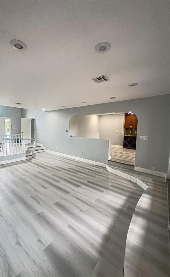 901 Sw 121st Ave - Photo 6 of 10