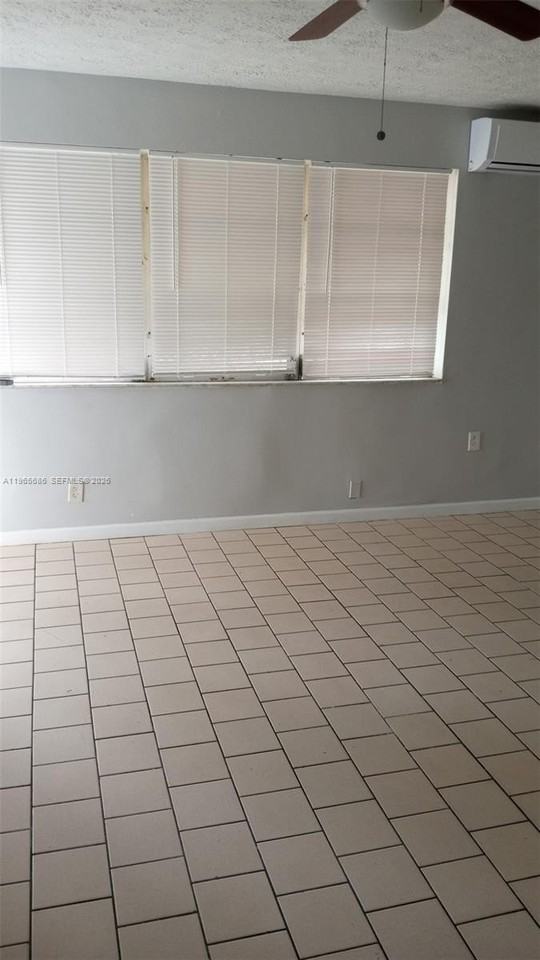 1855 Cleveland St #A - Photo 7 of 12