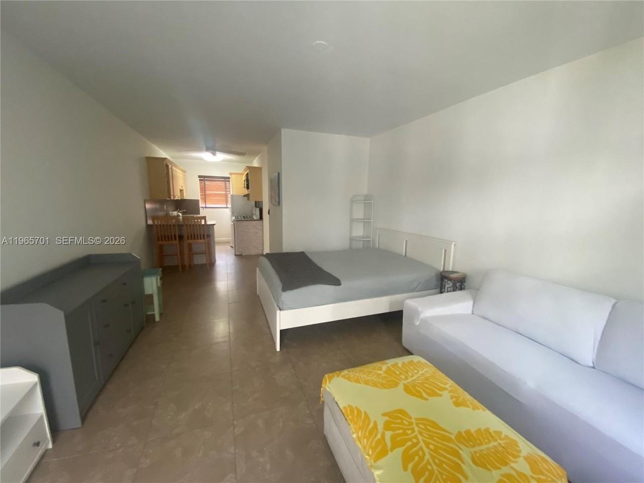 640 Pennsylvania Ave #17 - Photo 3 of 8