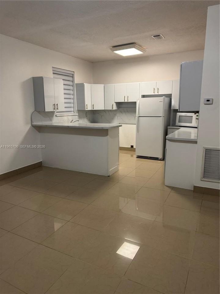 16200 Sw 97th Ave #EFFI - Photo 3 of 20