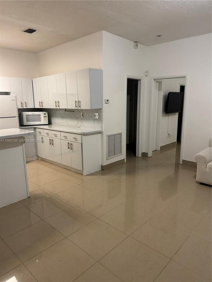 16200 Sw 97th Ave #EFFI - Photo 6 of 20