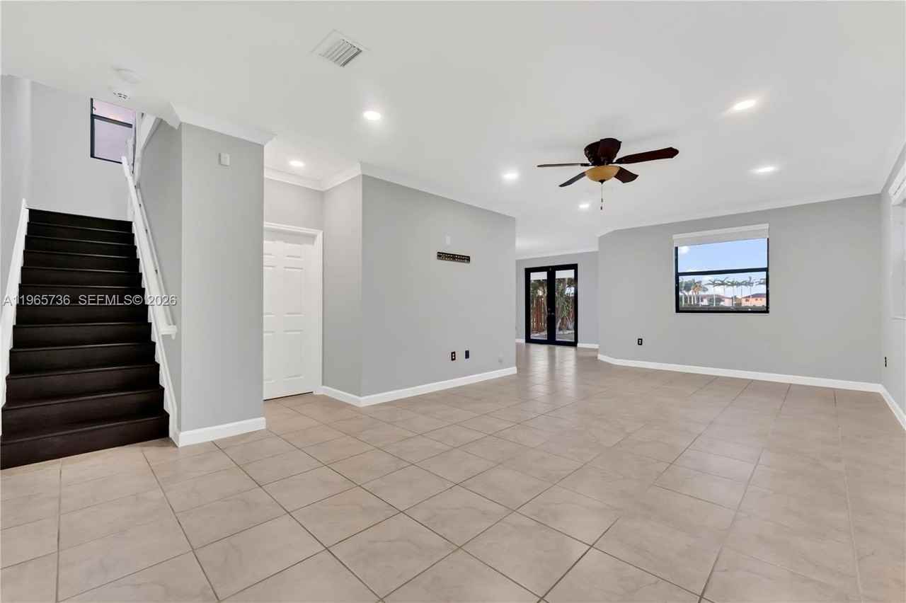 3401 Se 5th St #3401 - Photo 5 of 36