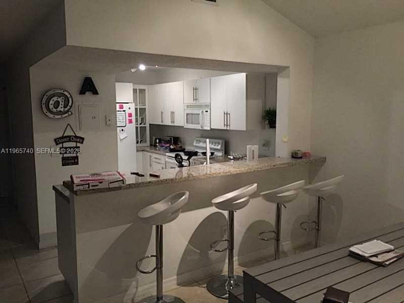 18850 Nw 57th Ave #308 - Photo 4 of 21