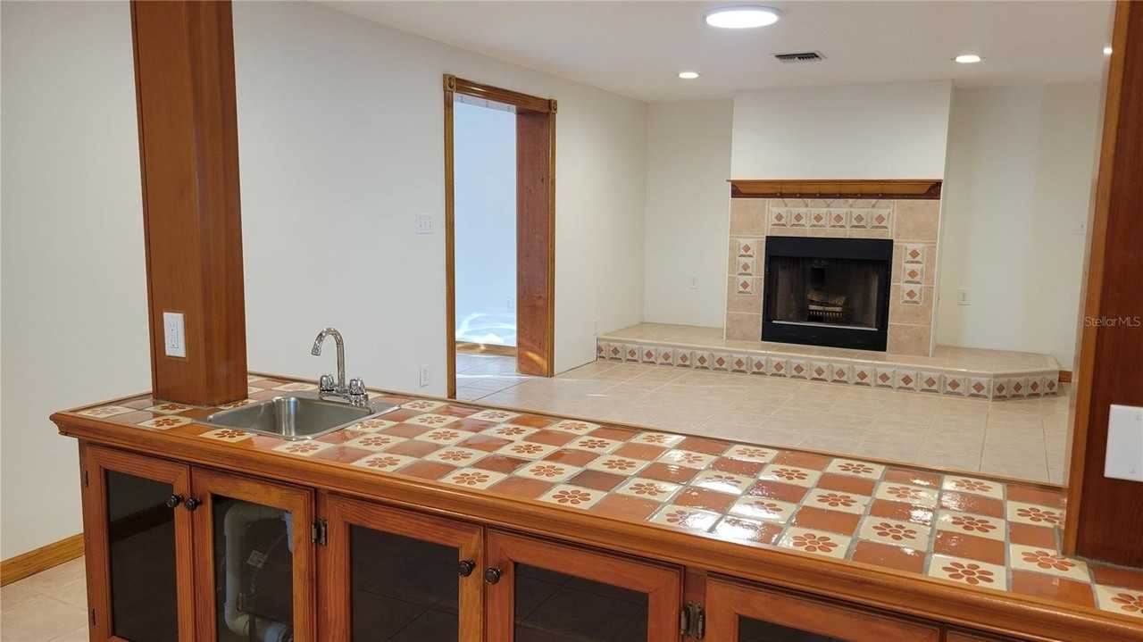 5847 Venisota Rd - Photo 7 of 29