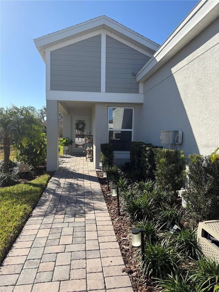 12558 Oak Hill Way - Photo 2 of 28