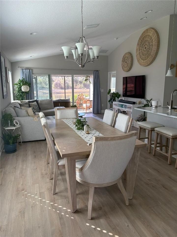 12558 Oak Hill Way - Photo 7 of 28