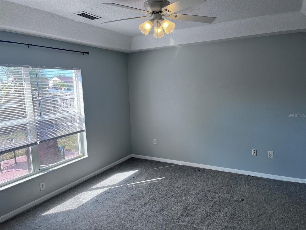 7011 49th Pl E - Photo 4 of 16