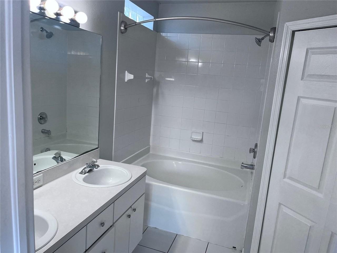 7011 49th Pl E - Photo 5 of 16