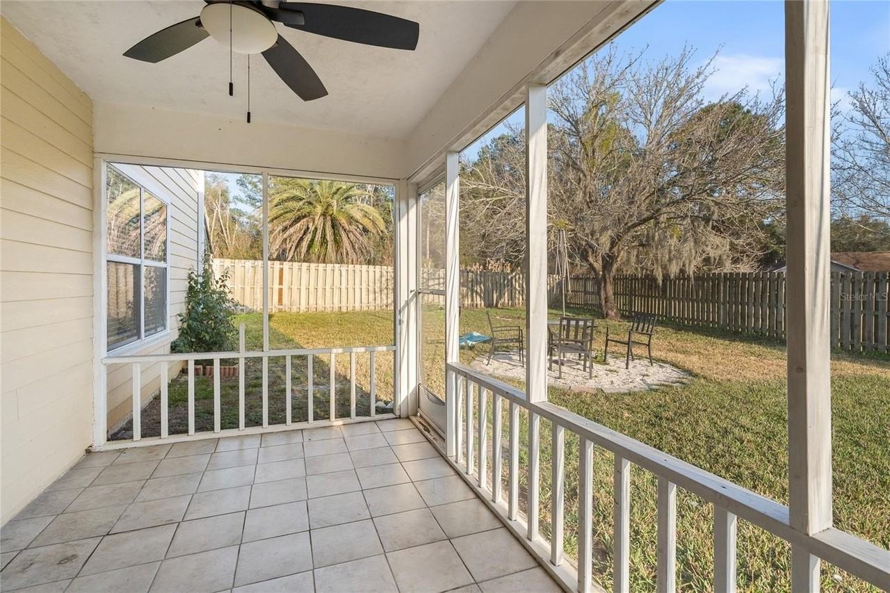 1204 Nw 89th Ter - Photo 5 of 26