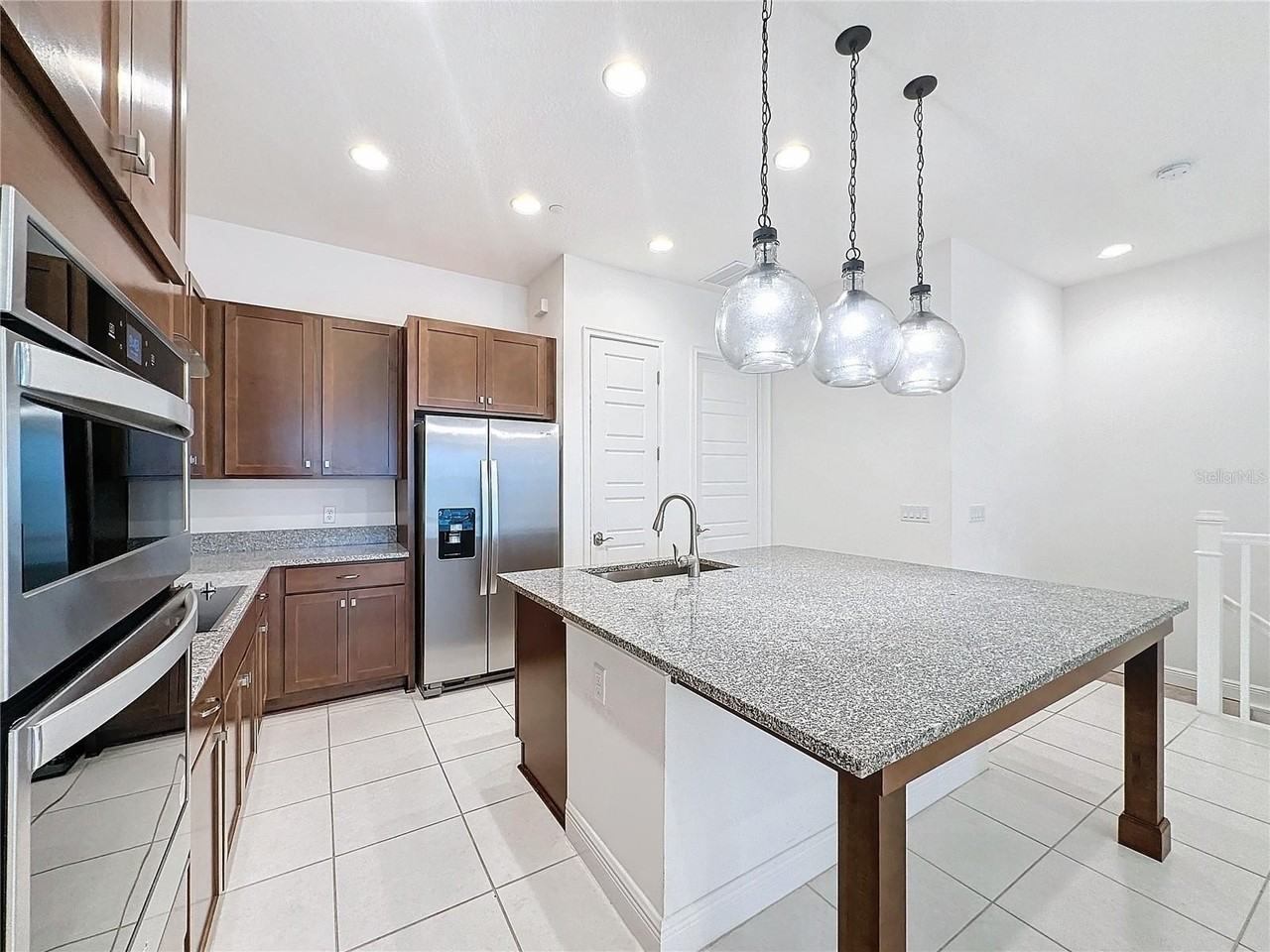 10090 Sunnifa Aly - Photo 7 of 50