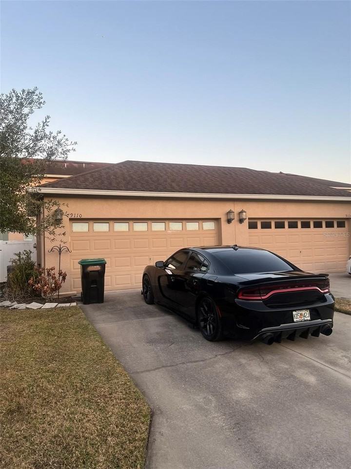 9110 Savannah Grove Ln - Photo 3 of 18