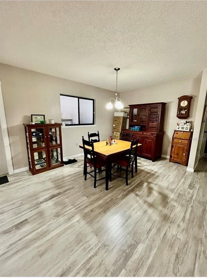 10400 Sw 98th Ave - Photo 6 of 18