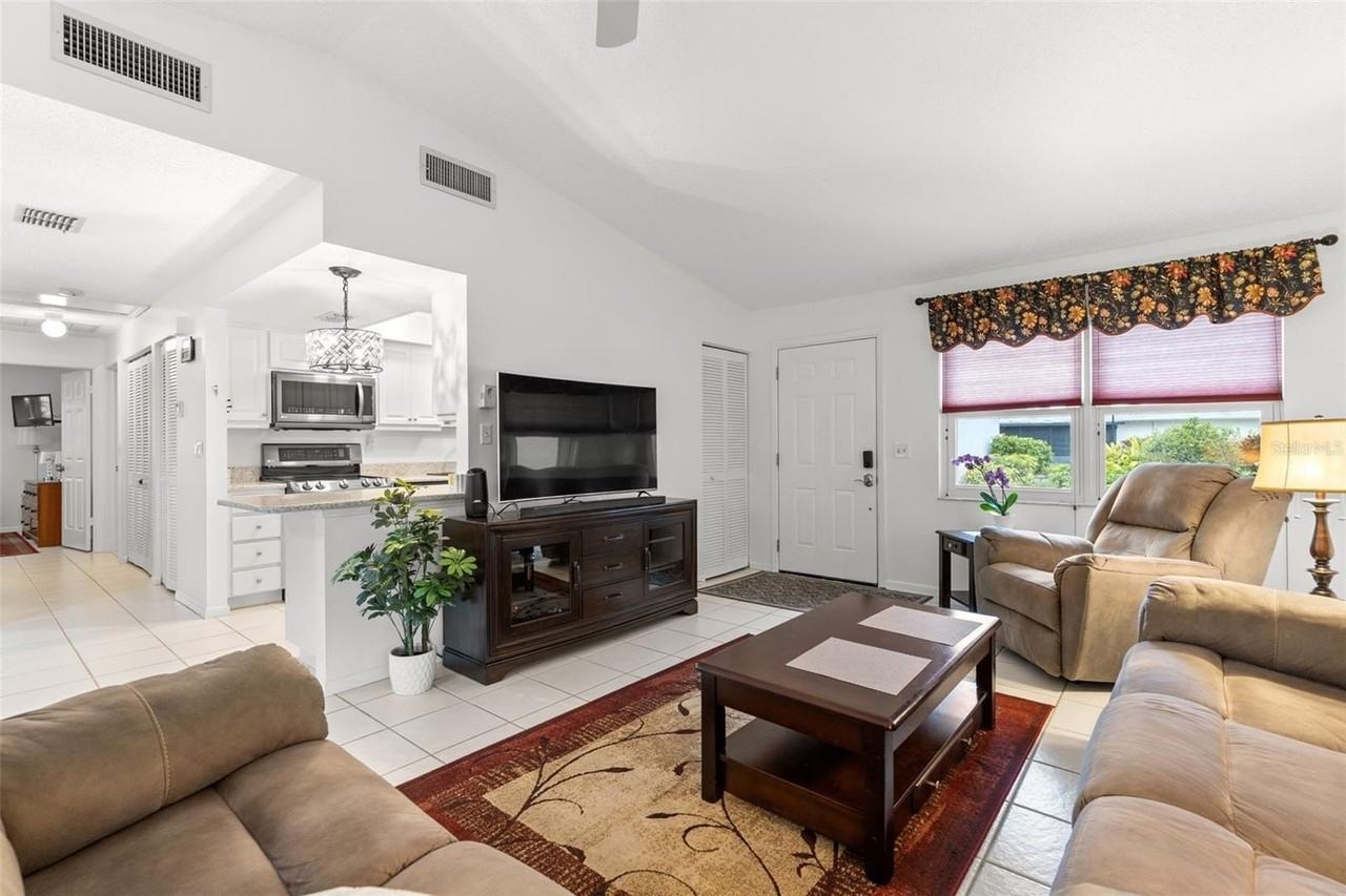 3143 37th Ln S #B - Photo 7 of 25