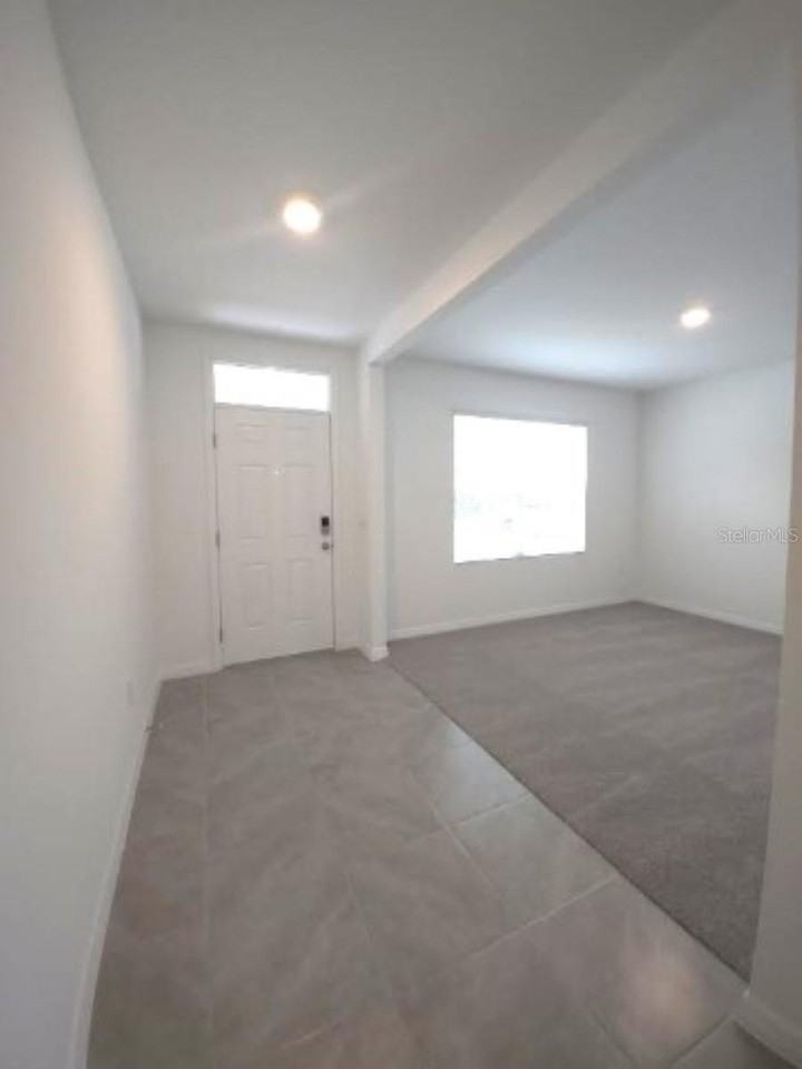 35589 Lockman Way - Photo 3 of 50