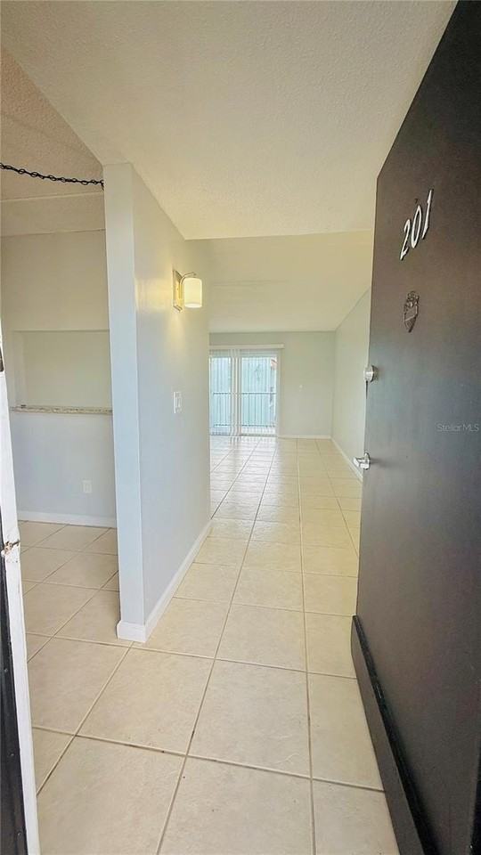 2840 Somerset Park Dr #201 - Photo 3 of 22