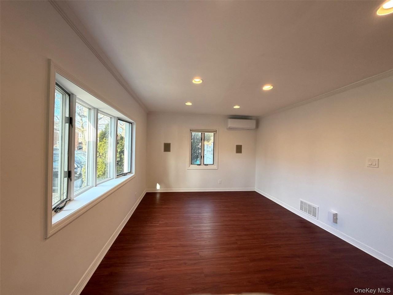 7363 198th St Unit 1fl #1FL - Photo 2 of 11